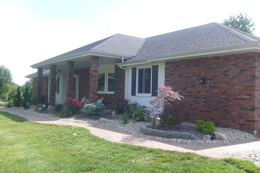 Landscape Installation for Mayfield Landscaping in Staunton, IL