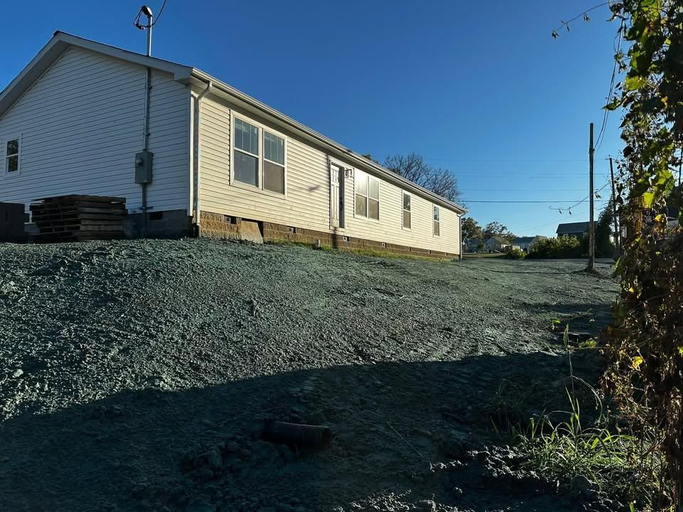 All Photos for Dust Till Dawn Lawn in London, Kentucky