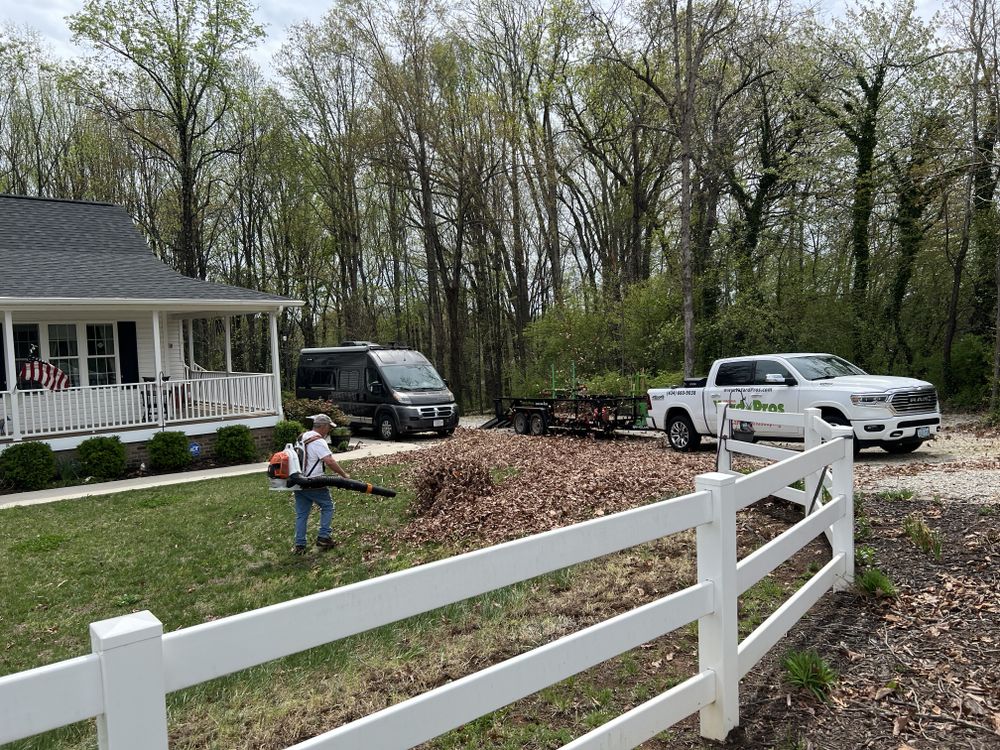 All Photos for Virginia Yard Pros in Appomattox, VA
