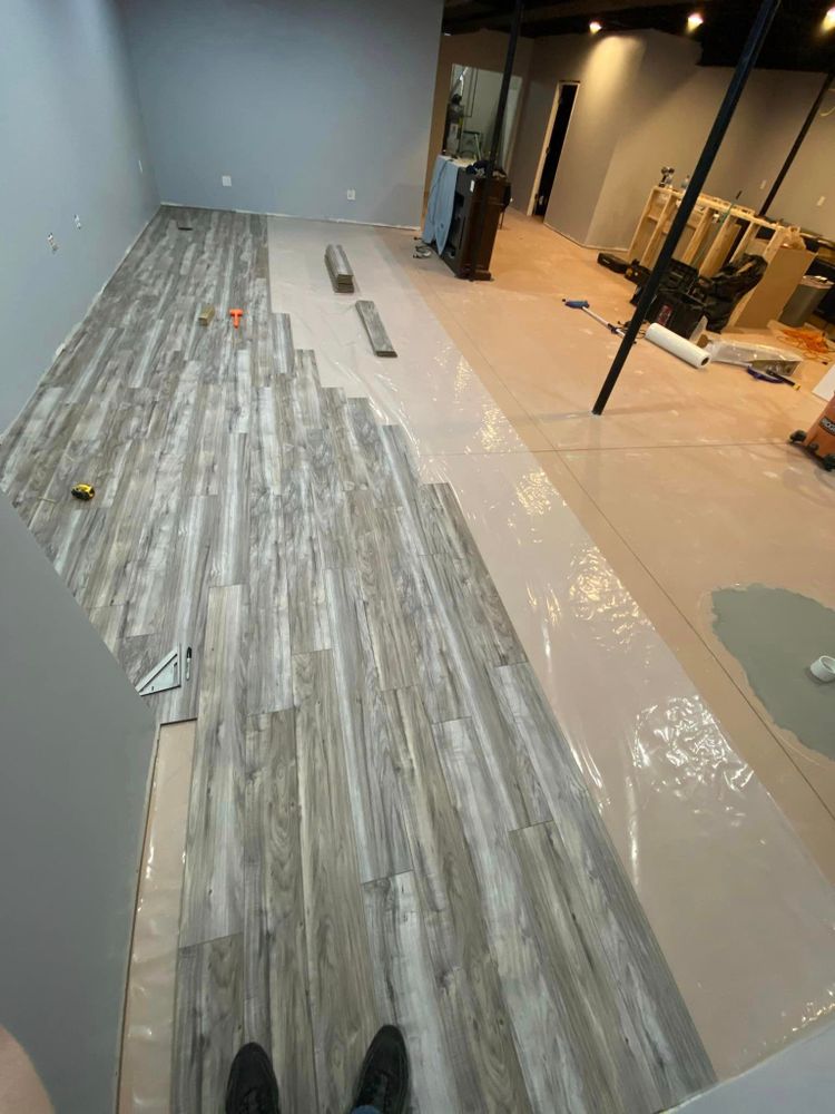 Flooring for Reyna’s Flooring & Trim Carpentry  in Allen PArk, MI