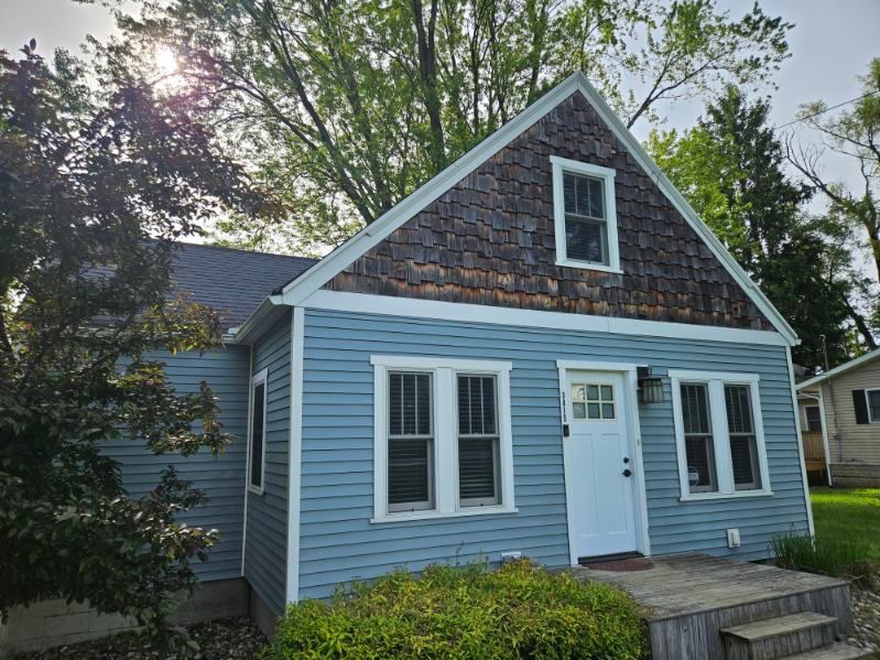 All Photos for On The Spot Lawn Maintenance & Pressure Washing in Jackson, MI