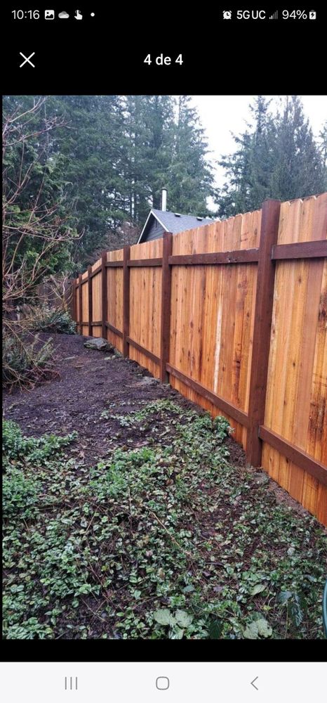 Fences for Custom Gates Welding, LLC. in Auburn, WA