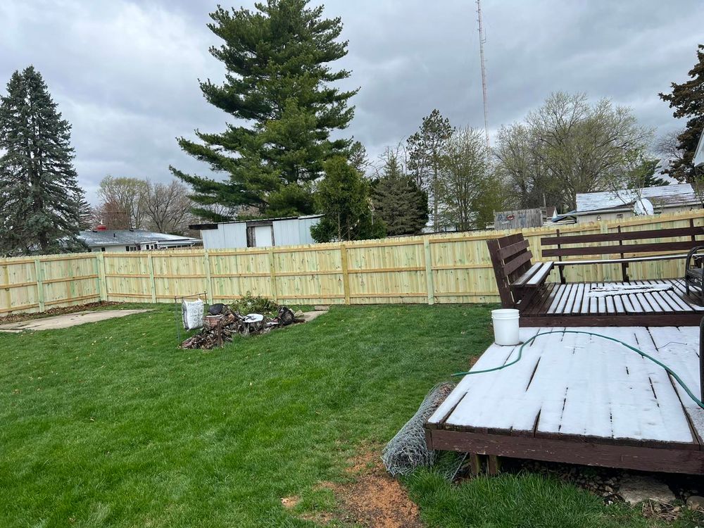 Fence Installation for Illinois Fence & outdoor co. in Kewanee, Illinois