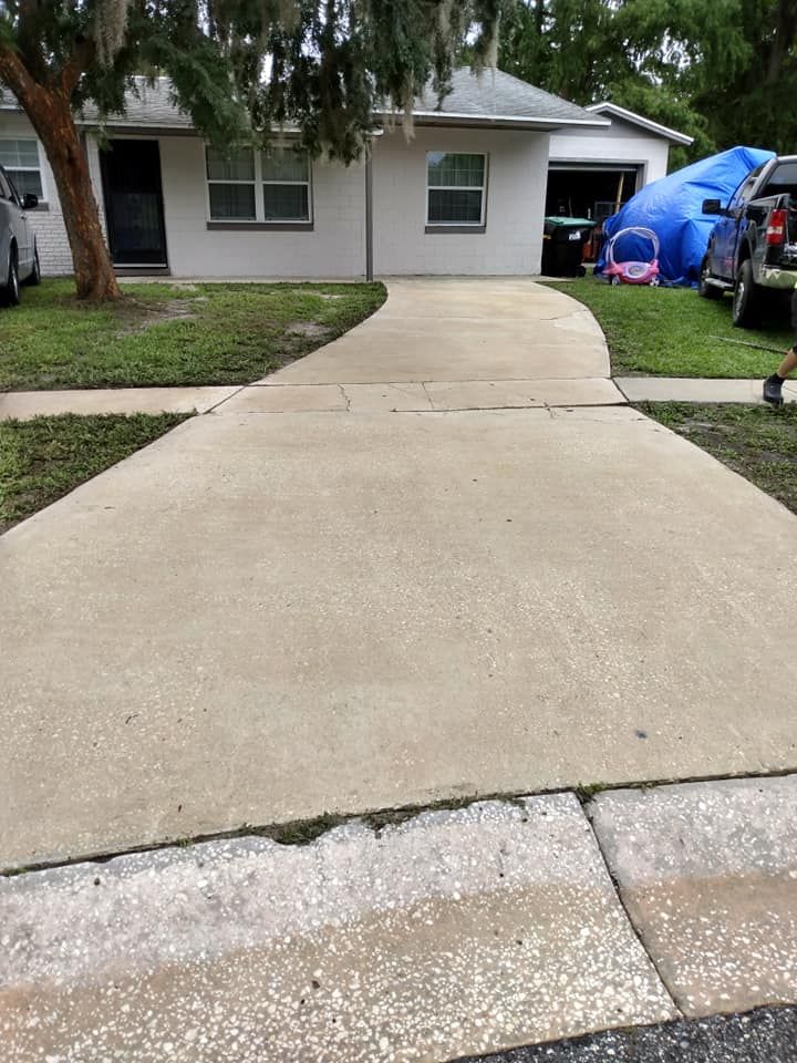 Home Softwash for Jonny On The Spot Pressure Washing LLC in Orlando, FL