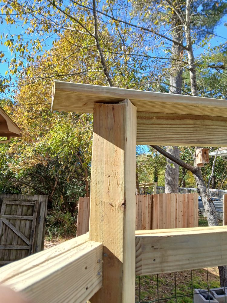 Carbondale fence for Dead Tree General Contracting in Carbondale, Illinois