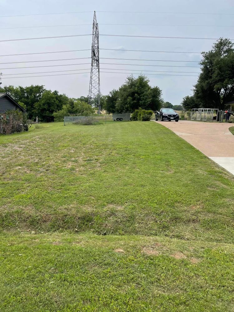 All Photos for Mora’s Lawn Services in Crowley,  TX