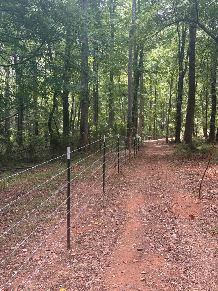 Fence for LB Fencing & Services in Archdale, NC
