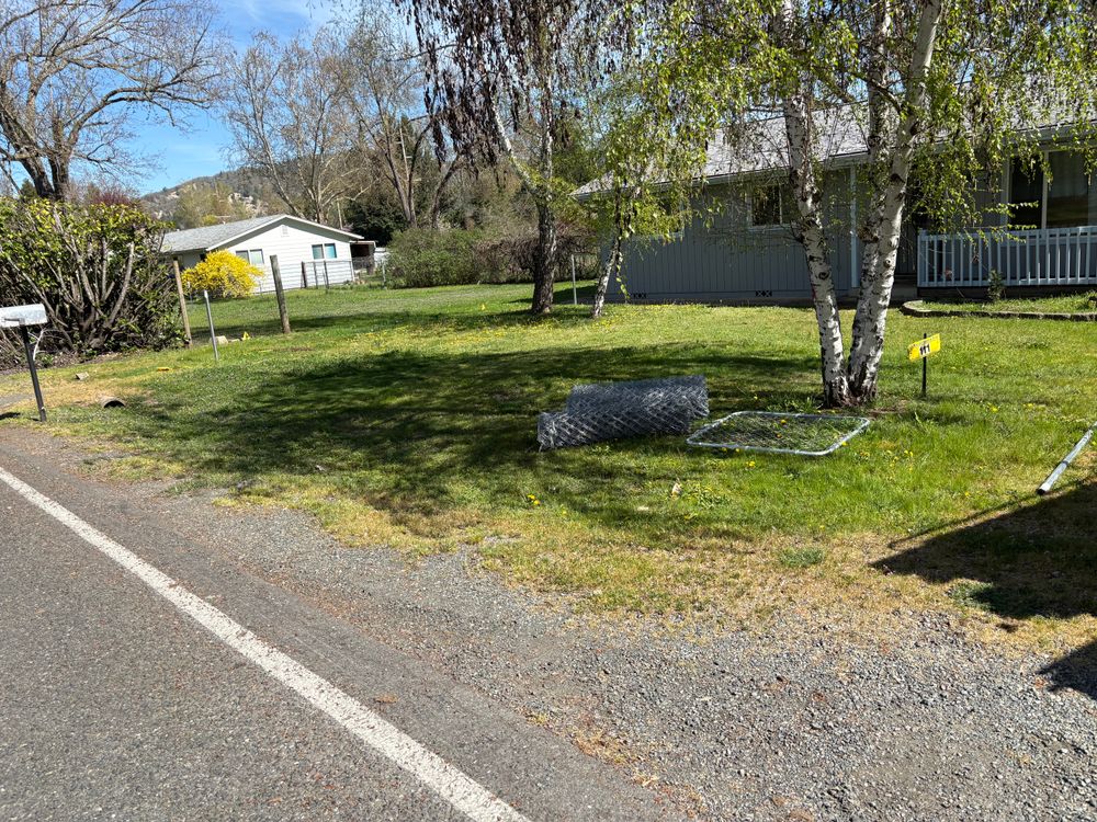 All Photos for Crestwell Roofing Plus LLC in Grants Pass, OR