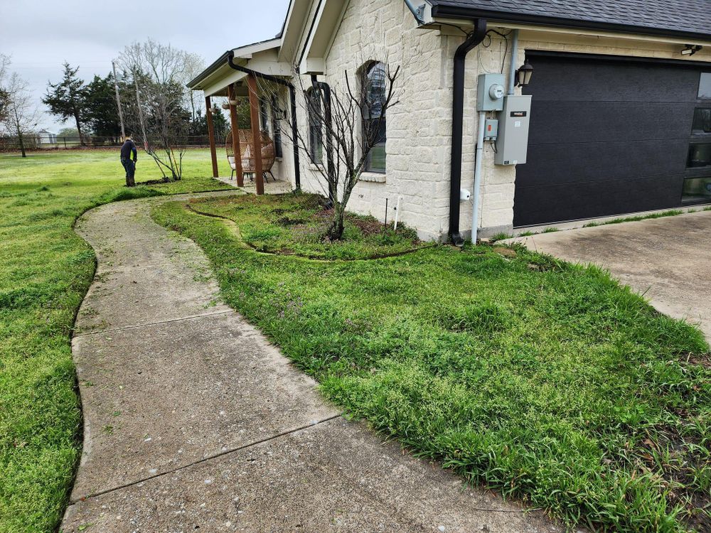 All Photos for Ornelas Lawn Service in Lone Oak, Texas