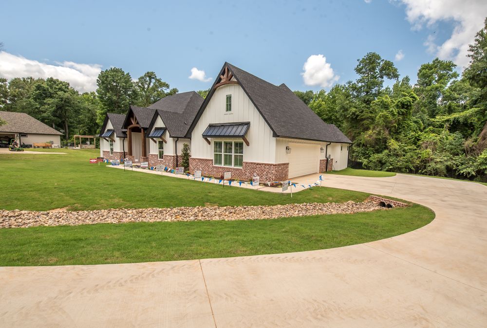 All Photos for Neely Construction & Design LLC in Chandler, TX