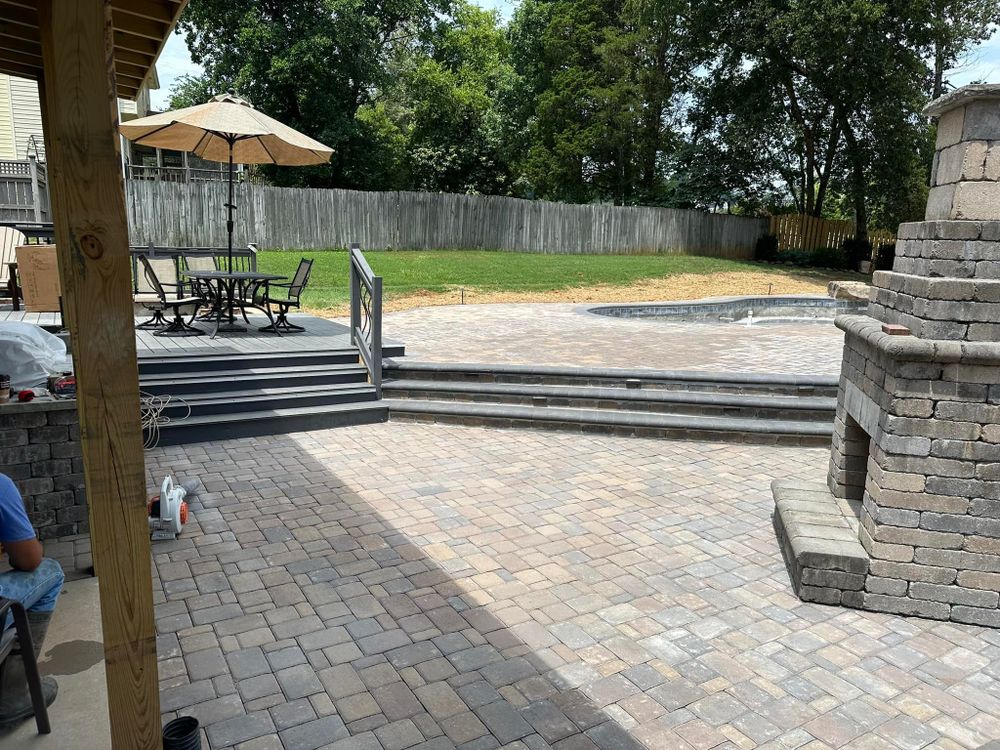 Natural Stone Hardscape for Campbell's Outdoor Living in Powell, TN