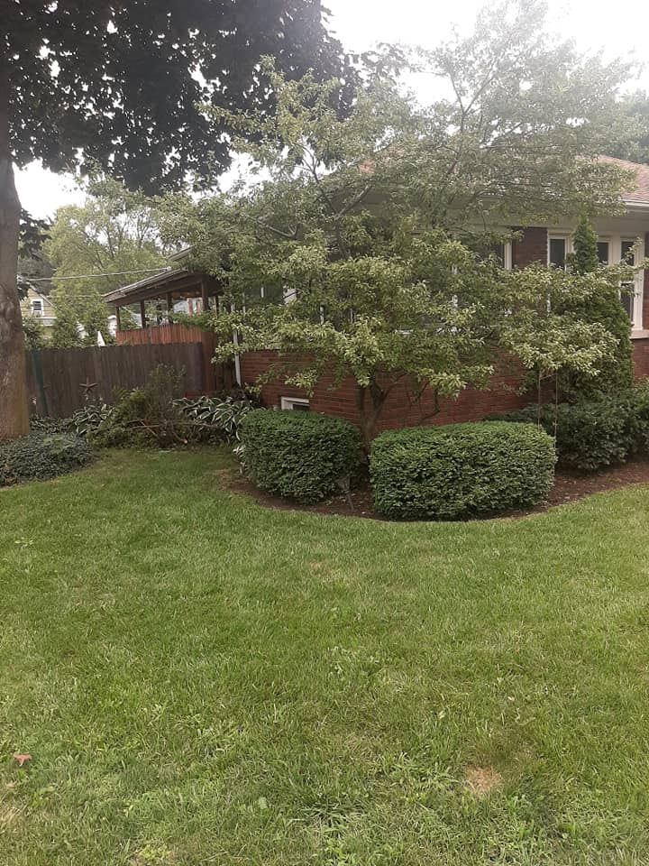 All Photos for Henry's Lawn Care in Rockford, IL