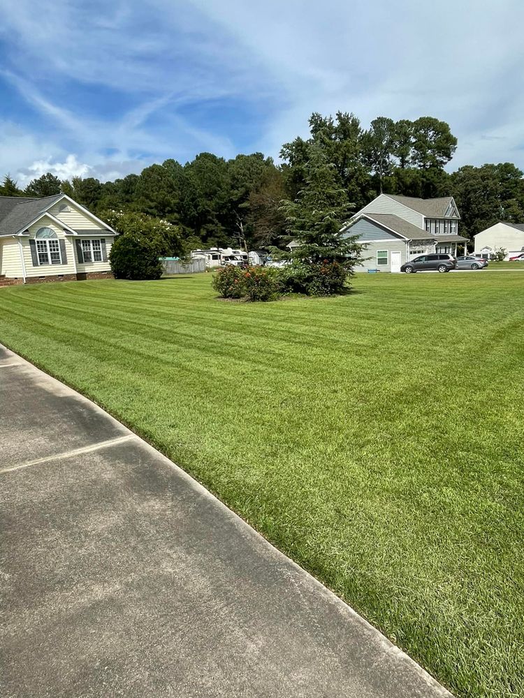 All Photos for Henry’s Lawn Care & Landscaping, LLC in Wendell, NC