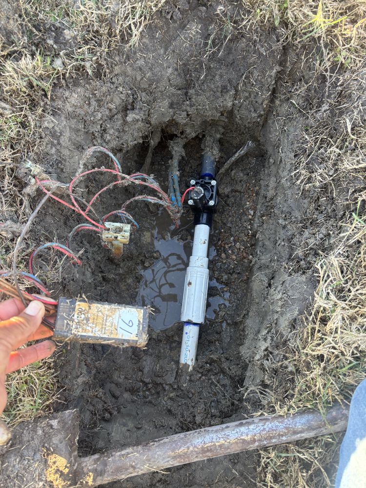 All Photos for Bonita Bay Lawn Maintenance LLC in La Porte, TX