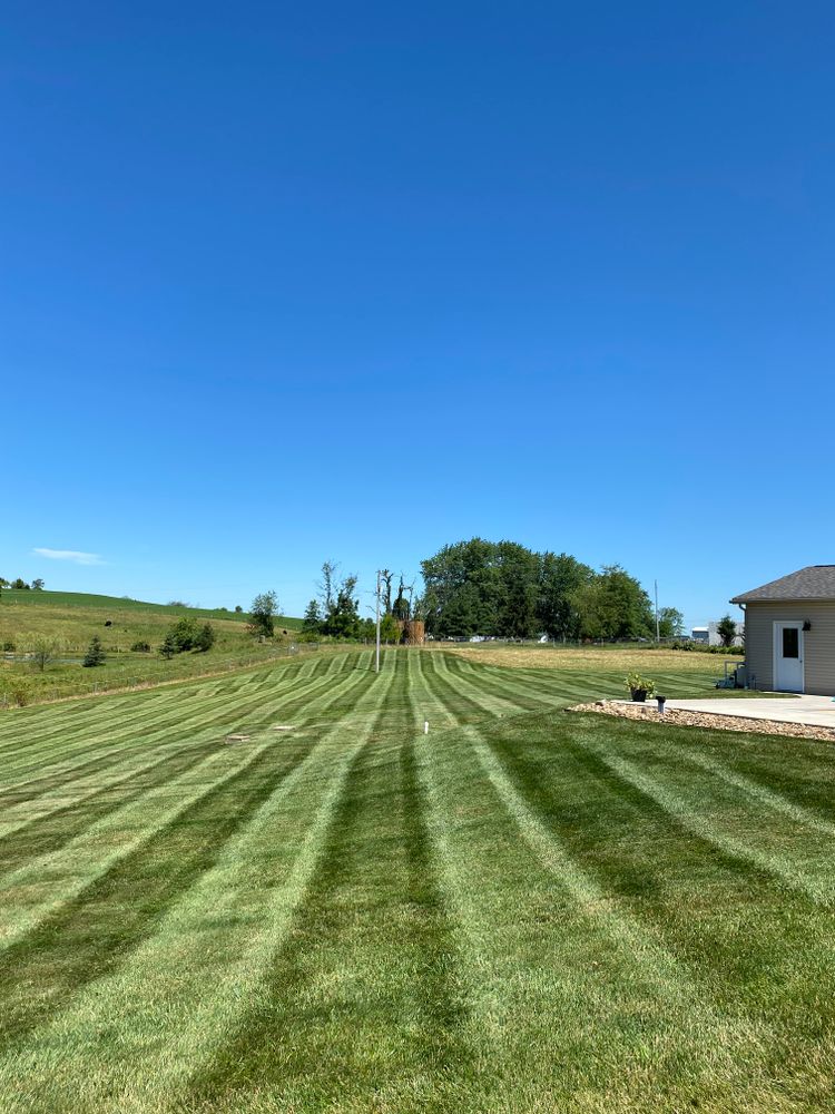 Mowing for Buckeye Lawns & Landscaping LLC in Millersburg, OH