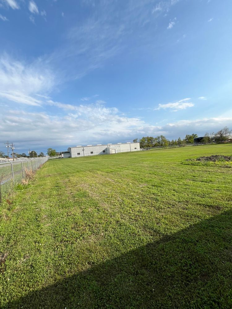 All Photos for Bayou Blades LawnCare LLC in Lafayette, LA