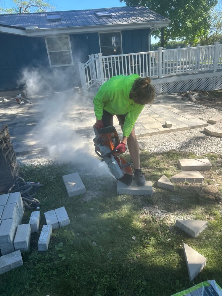 All Photos for Mayfield Landscaping in Staunton, IL