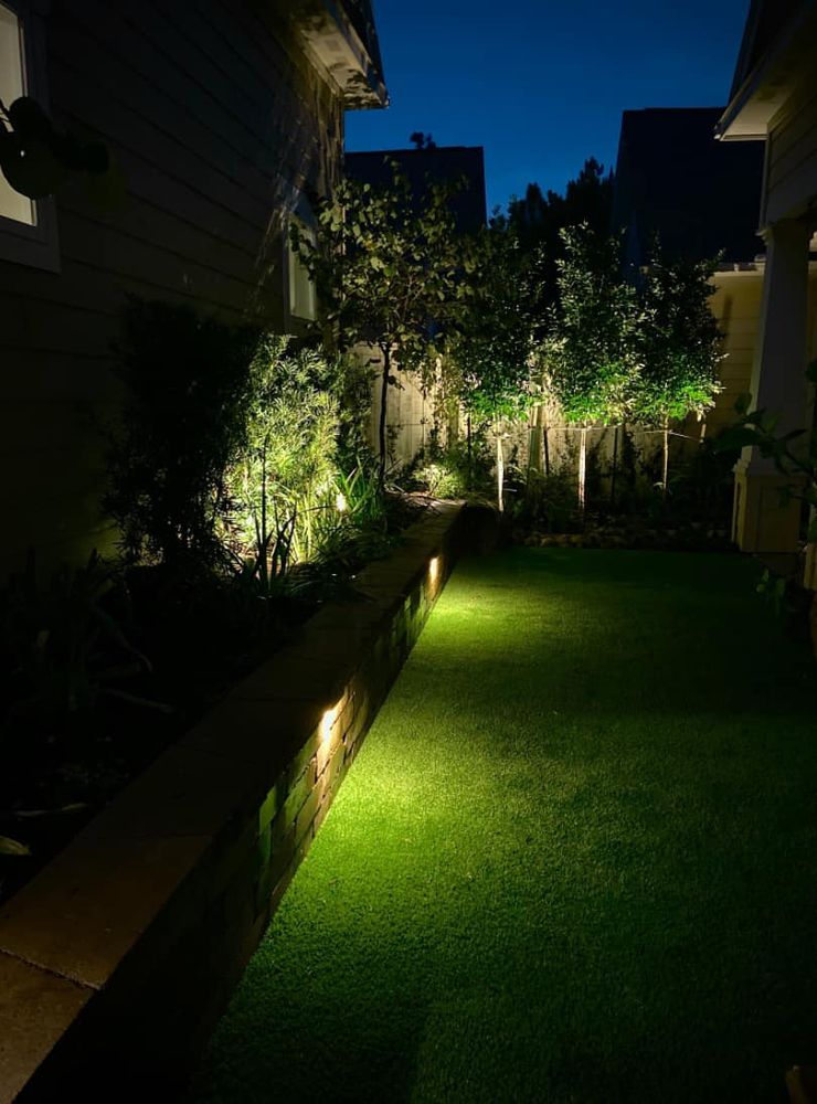 Landscaping for Atlas Land Design in Creekside Park, TX