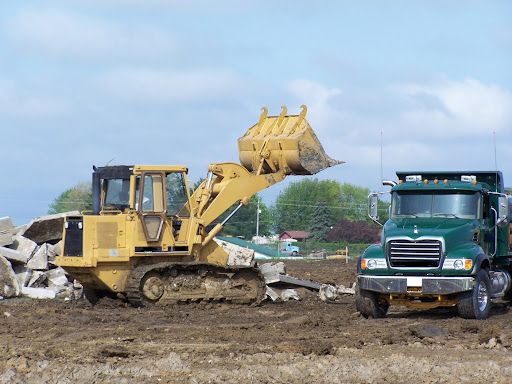 Our hauling services near me efficiently remove debris, ensuring your property is clean and clear. We offer reliable and professional solutions tailored to meet every homeowner's land clearing needs effortlessly. for True Grit Hauling in Athens, TN