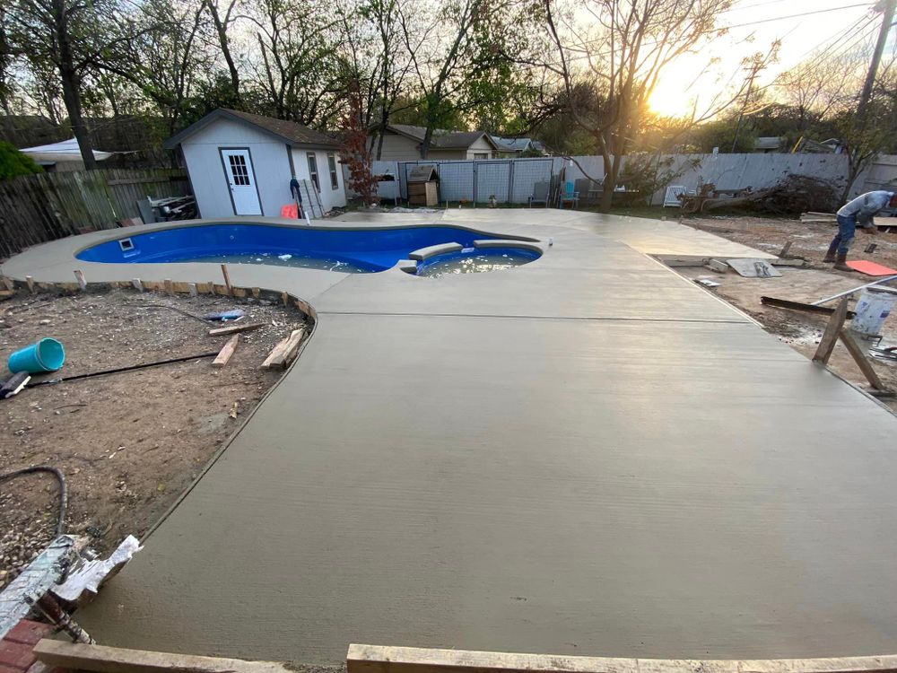 Concrete for Triple Crown Custom Concrete in San Antonio, TX