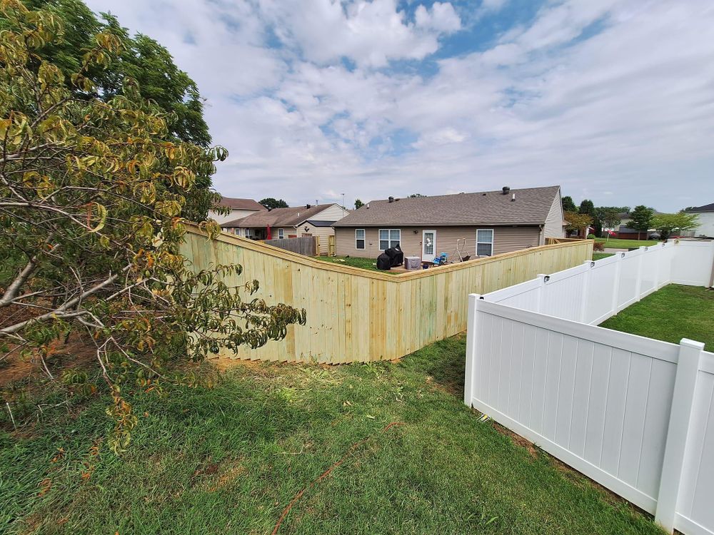 All Photos for Apex Fence in Henderson, KY