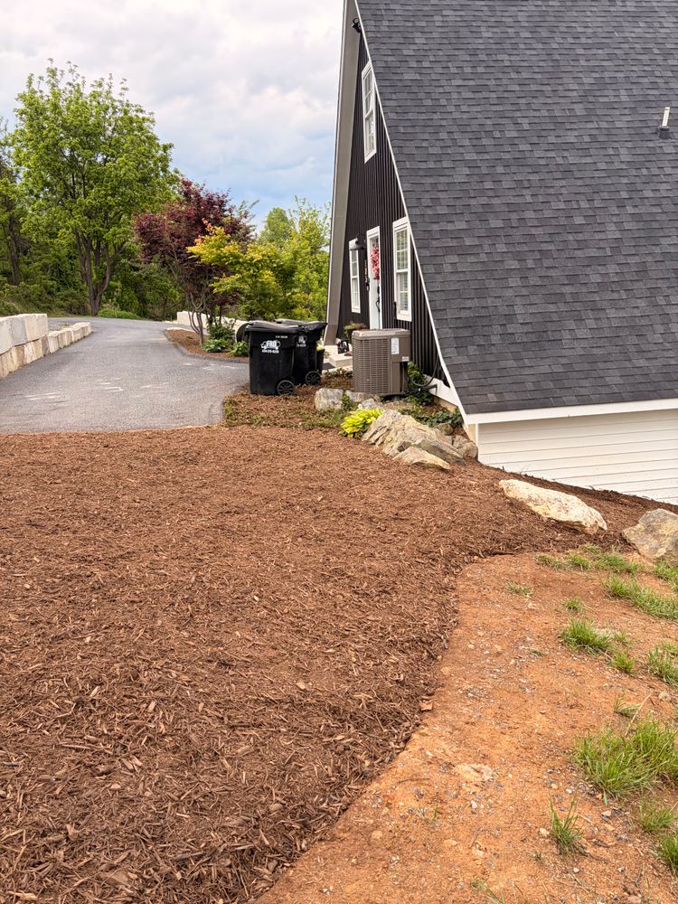 All Photos for Valencia’s Lawncare in Charlottesville, VA