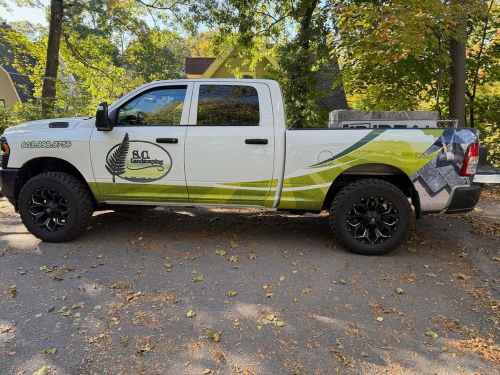 S.C. Landscaping team in Franklin, NH - people or person