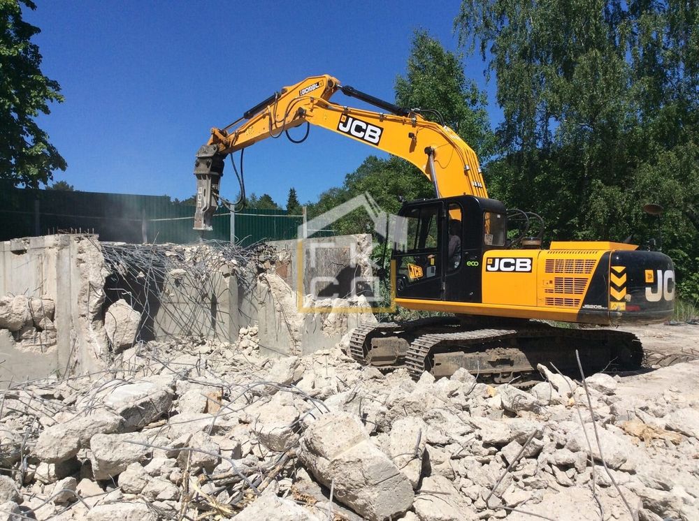 Explore our expert Demolition Services, including comprehensive solutions from start to finish. Benefit from efficient, local dump truck services near me for seamless debris removal and site preparation. for Sloan's Concrete in Hilliard, FL