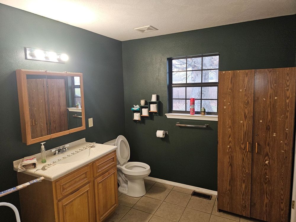 Transform your bathroom with our expert renovation service. We offer personalized designs, high-quality materials, and skilled craftsmanship to create a beautiful, functional space tailored to your needs and style. for All-N-1 Construction in Marionville, MO
