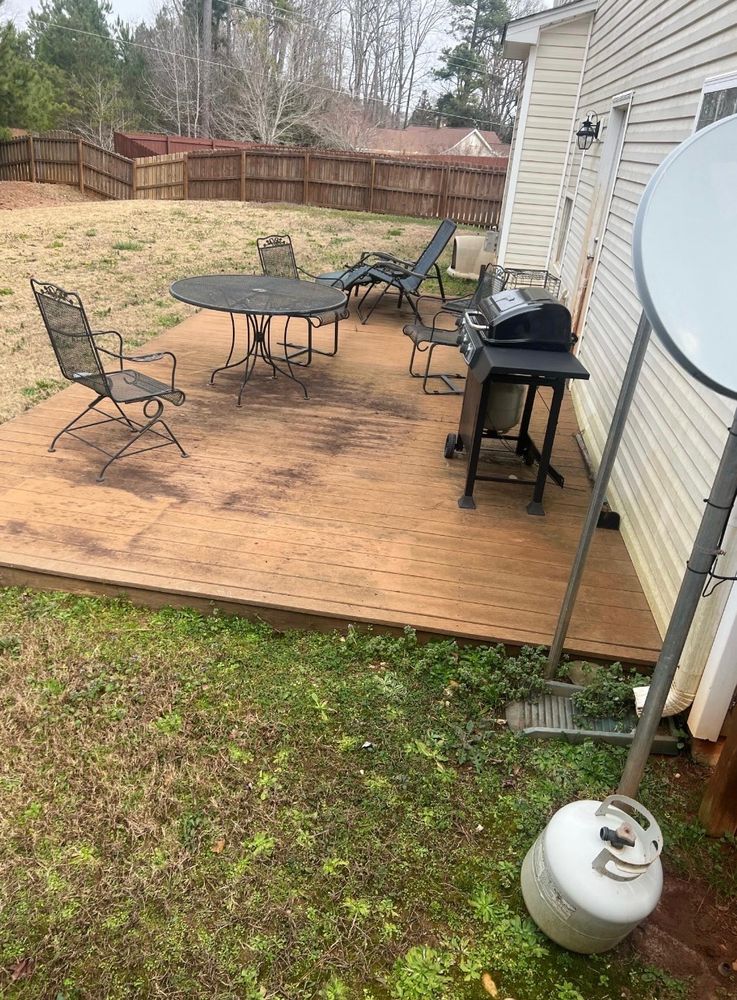 Deck cleaning for JB Applewhite's Pressure Washing in Anderson, SC