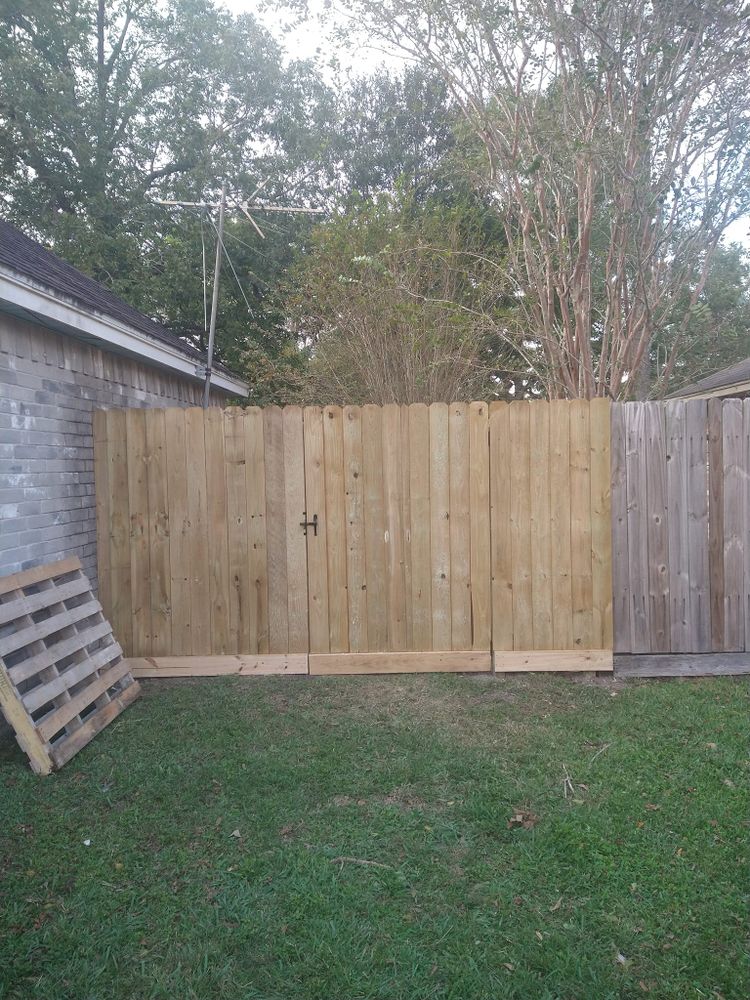 Lawn Care for Mitchell Maintenance in Dickinson, TX