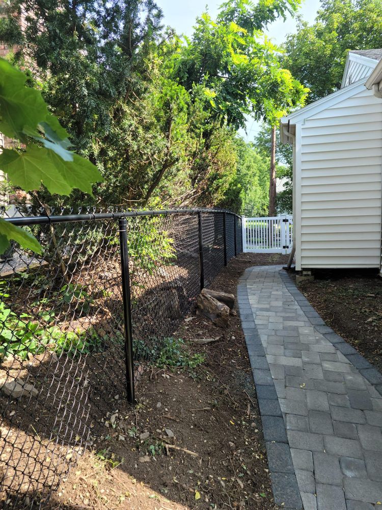 Chain-Link Fences for Azorean Fence in Peabody, MA