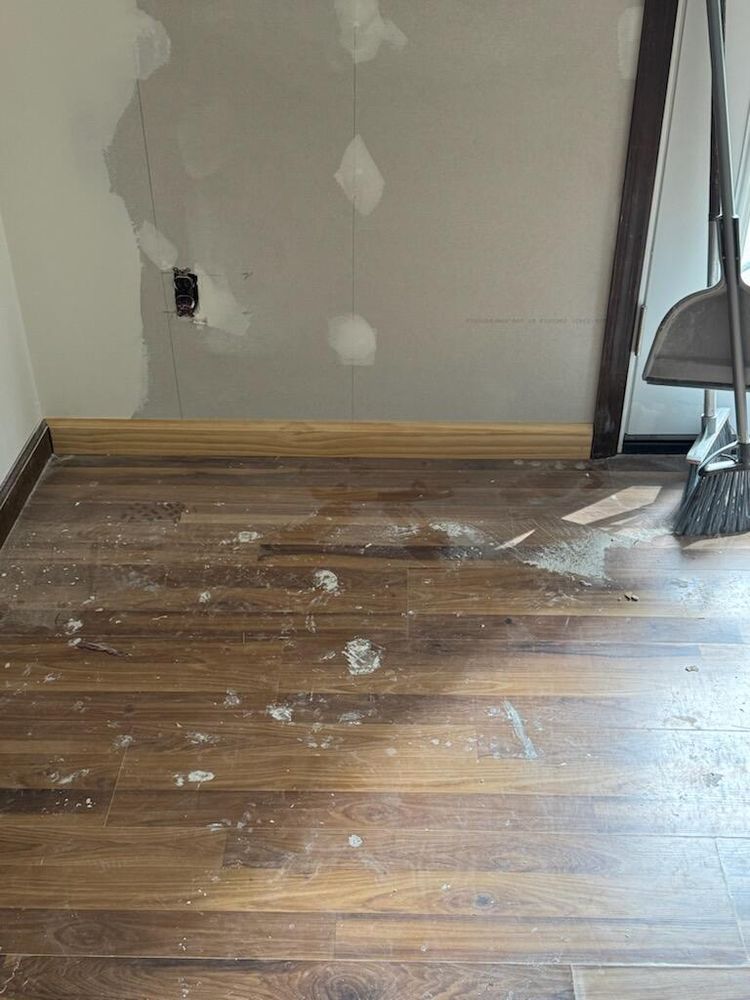 Carbondale Roof Leak repair and Drywall installation for Dead Tree General Contracting in Carbondale, Illinois