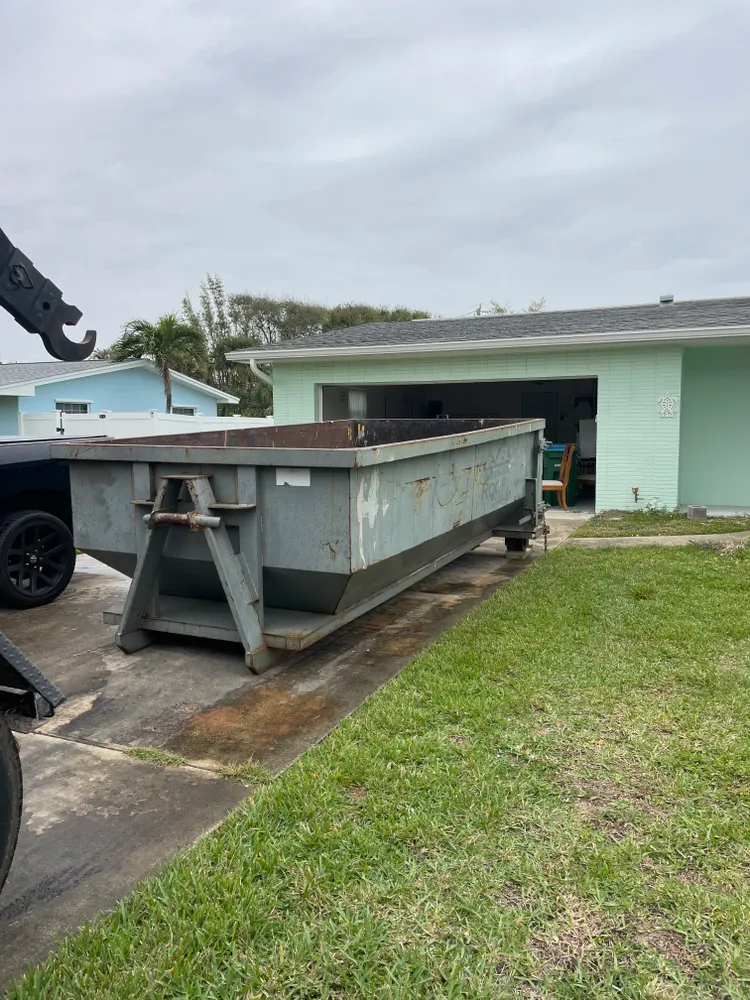 Dumpsters for Brevard Dumpsters in Palm Bay, FL