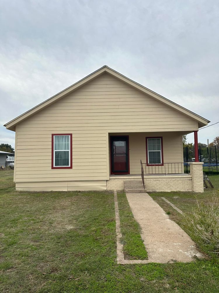 All Photos for Suarez Pro Flooring and Remodeling in Comanche, TX