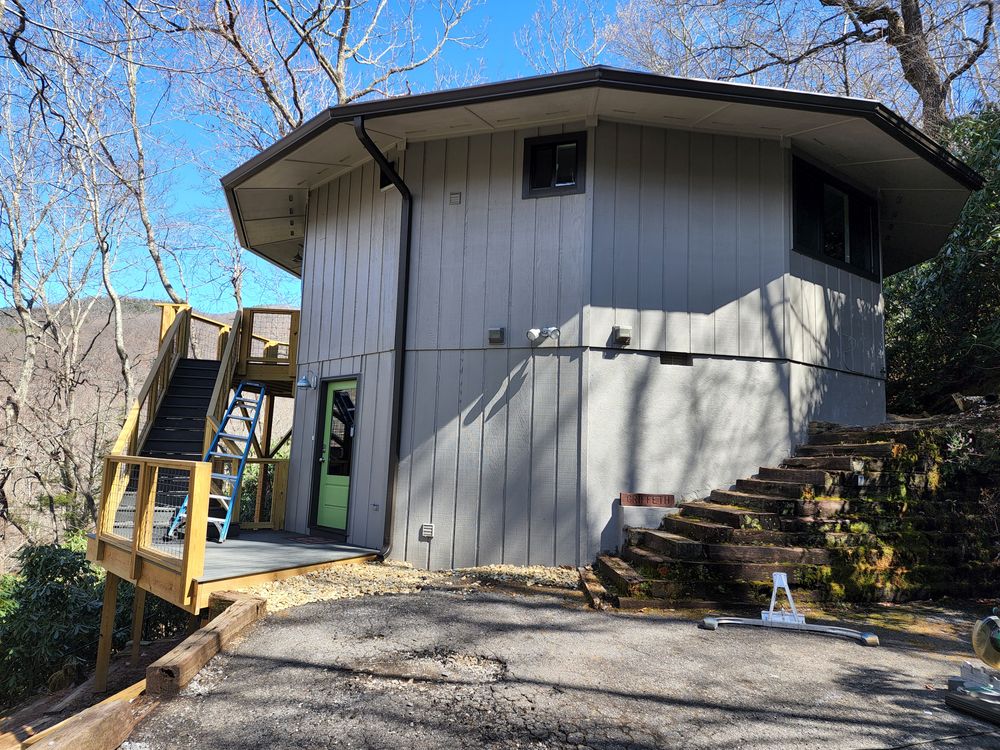 All Photos for Dotson Seamless Guttering LLC in Mars Hill, NC