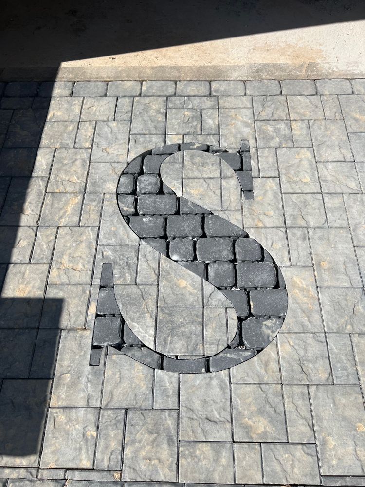 Transform your outdoor space with our expert hardscape services, offering timeless beauty and durability. Enhance patios, pathways, and gardens using expertly crafted designs tailored to complement your home's aesthetic. for Henney’s Custom Hardscapes in Canonsburg, PA