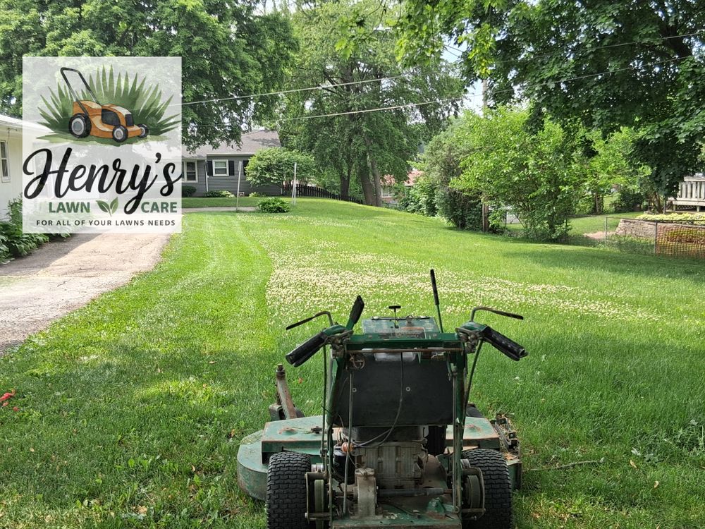 All Photos for Henry's Lawn Care in Rockford, IL