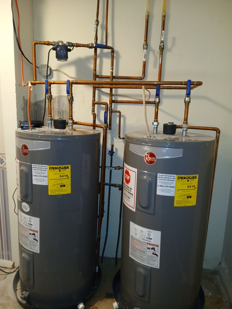 13 doors, 2 windows,  plus pool room Mechanics for Dead Tree General Contracting in Carbondale, Illinois