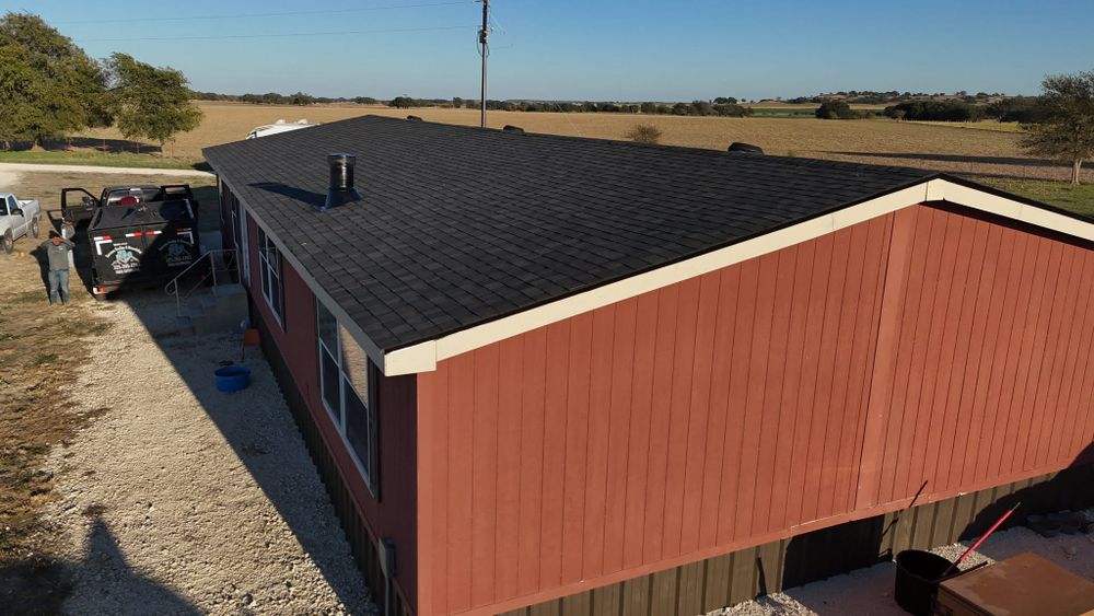 Shingle Roofs  for Barcenas Roofing & Remodeling in San Saba, TX