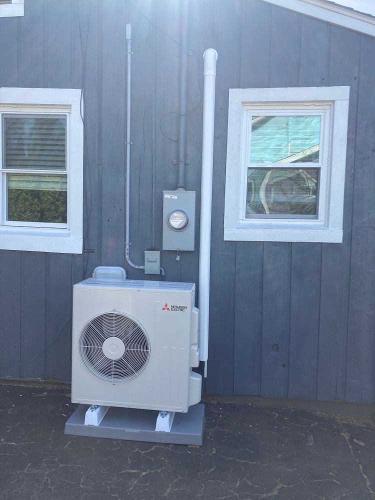 We install and service ductless systems for efficient, customizable comfort in every room. Our HVAC experts ensure reliable performance, energy savings, and professional care for year-round heating and cooling needs. for Heat 2 Cool HVAC in North Branford, CT