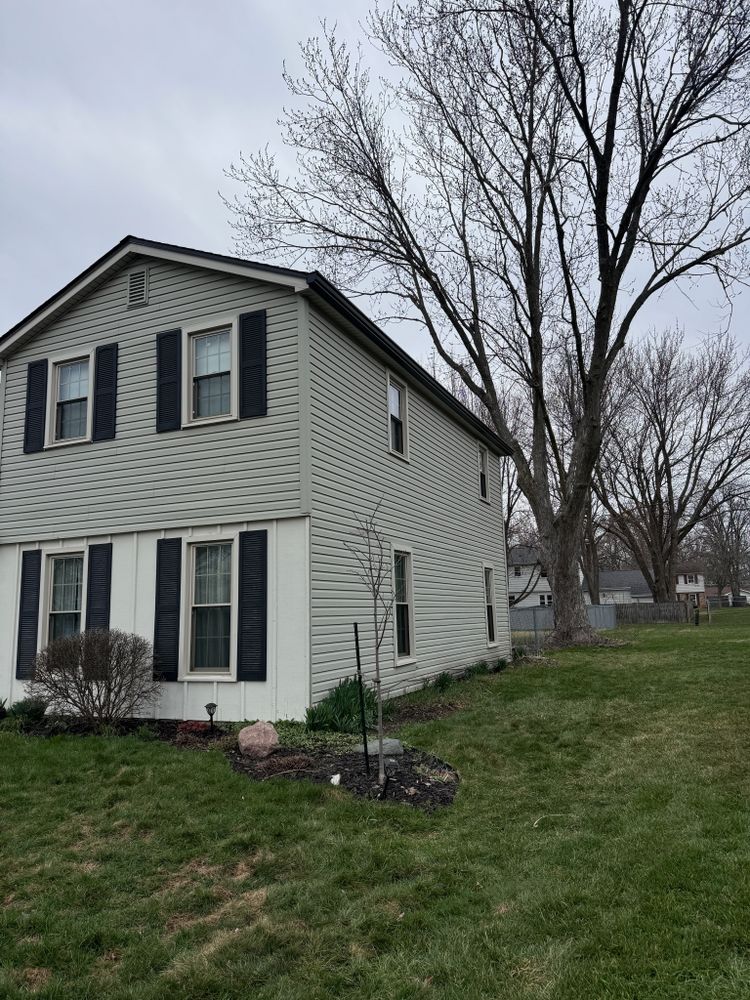 All Photos for Horns Seamless Gutters and Leaf Guards in Huntington,, IN