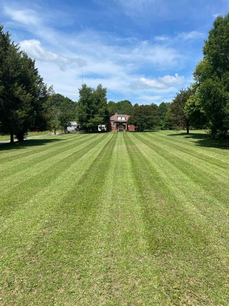 Landscaping for Red Clay Landscapers in Sophia, NC