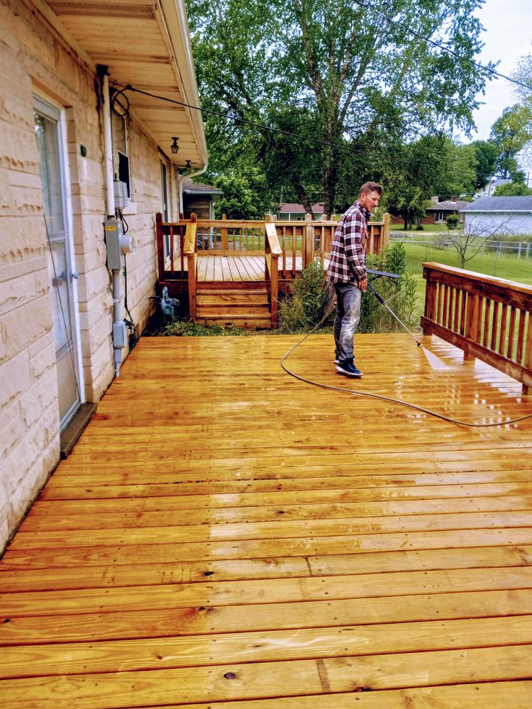 Pressure Washing and Painting for Under Pressure Washing and Exterior Painting in Evansville, IN