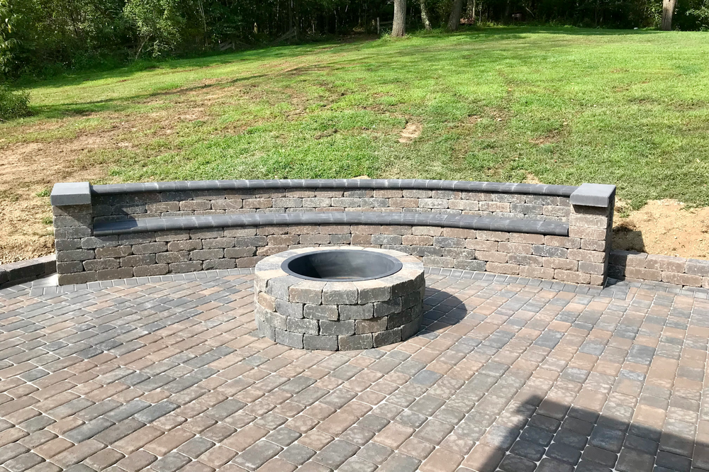 Outdoor Fireplaces for Resnik Landscaping Services in New Kensington, PA