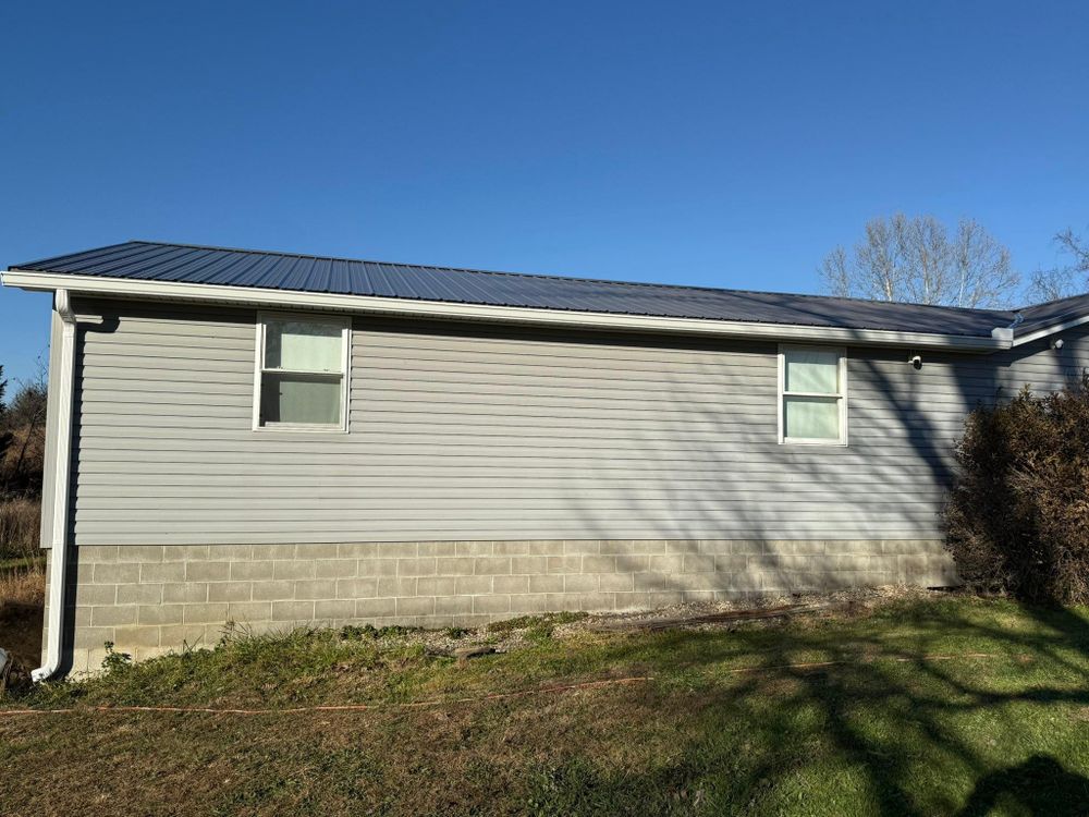 All Photos for Top Hand Roofing and Gutter in Pomeroy, OH