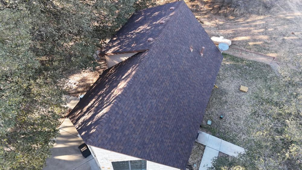 Shingle Roofs  for Barcenas Roofing & Remodeling in San Saba, TX