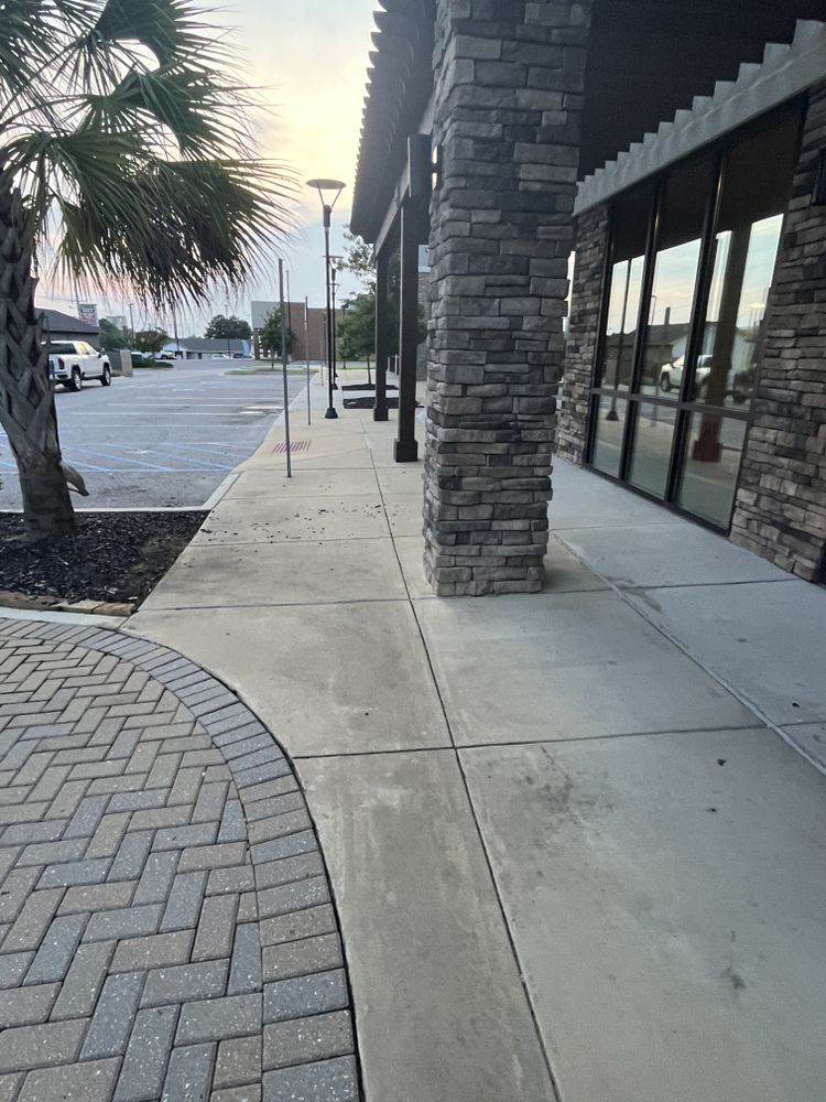 All Photos for All-Star Lawn Care & Soft Washing in Mobile, AL