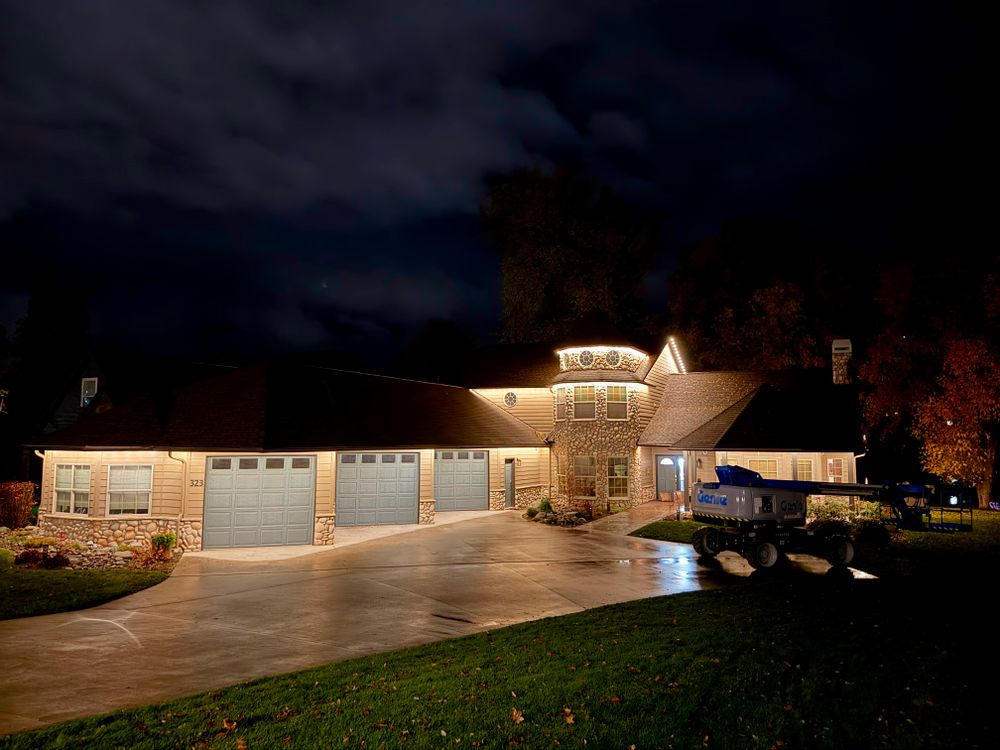 Swift Serve installs Minleon RGBW Permanent Lighting—UL certified, NEC Class 2, with no cutting or splicing. 4-wire double-shielded cabling, slim pebble track, easy app control, vivid colors, and a 10-year warranty. for Swift Serve in Coeur d'Alene, ID