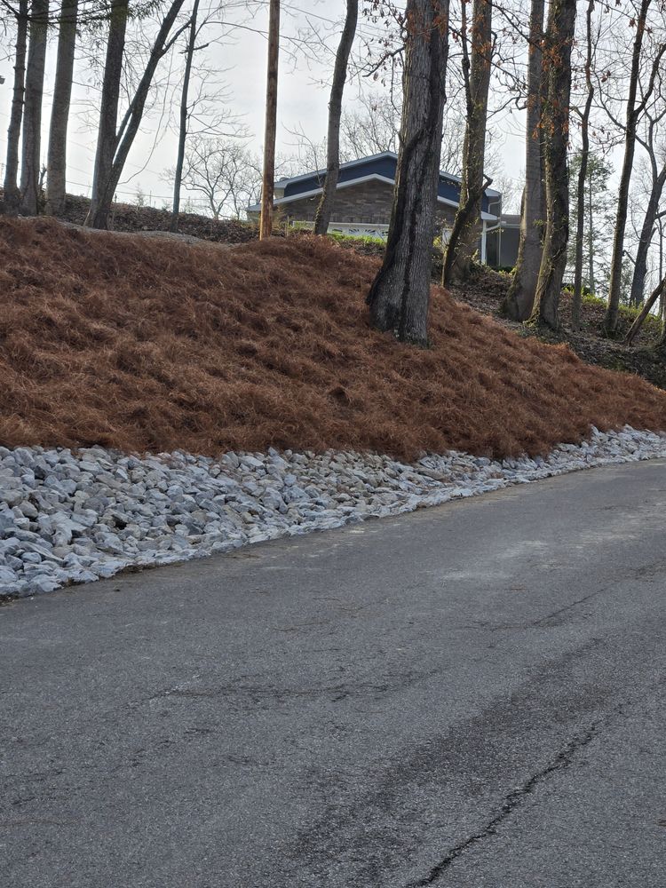All Photos for Lafollette Mulch, Stone and Lawn Care in La Follette, TN